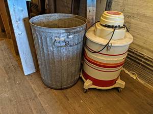 lot 154 image: Galvanized Trash Can and Wet  Dry Vacuum - NO SHIPPING