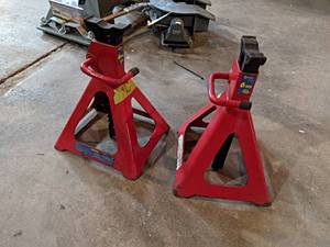 lot 15 image: Pair of 6-Ton Jack Stands - NO SHIPPING