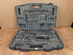 lot 171 image: Socket Set in Case - Stanley and Craftsman - Sockets and wrenches