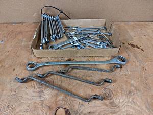 lot 181 image: Lot of Assorted Combination Wrenches and Offset Box End Wrenches