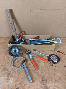 lot 194 image: Assorted Hand Tools
