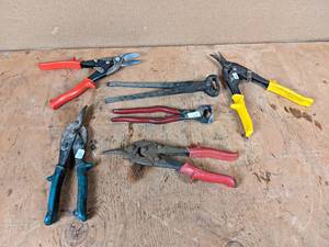 lot 210 image: Lot of Aviation Snips and More
