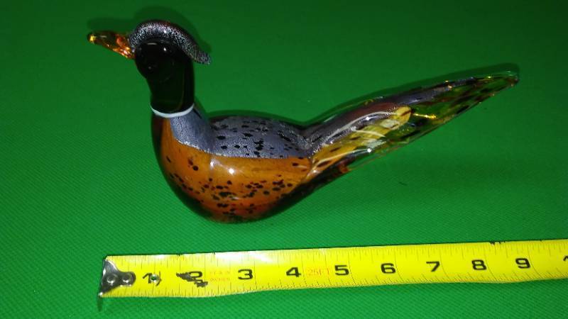 lot 138 image: Gorgeous Glass Pheasant -Exquisite