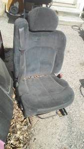 lot 36 image: Passenger Front Seat with Brackets and Belts