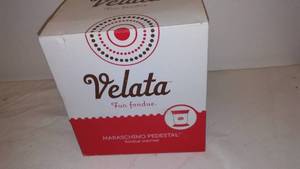 lot 13 image: Velata Fondue Warmer  New in Box.