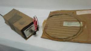 lot 24 image: Vintage Cruise Control and Lamp Lens