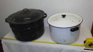 lot 194 image: (2) Large Canning Enamelware
