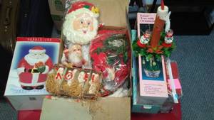 lot 202 image: Christmas  Vintage Plus