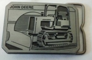 lot 92 image: John Deere Belt Buckle Bulldozer 1983