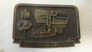 lot 183 image: International Harvester Belt Buckle Memphis Plant No. 97, 1984