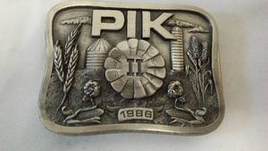 lot 188 image: PIK Belt Buckle 1986, No. 483