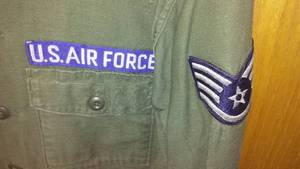 lot 100B image: US Air Force Shirt. Authentic,