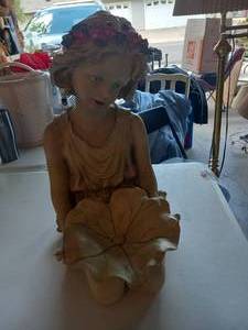 lot 162 image: Kneeling girl outdoor resin ornamen...