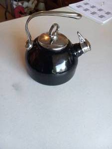 lot 166 image: Shantel ceramic teapot...