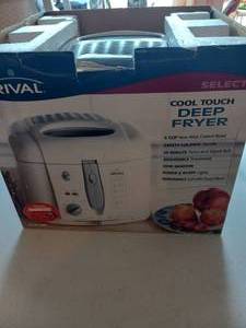 lot 169 image: Rival used deep fryer...