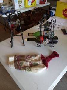 lot 175 image: Wine bottle stand & easel...