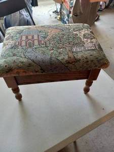 lot 187 image: Footstool...