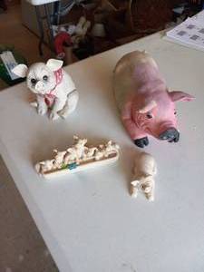 lot 191 image: (4) Pig statues...