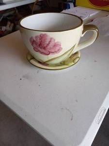 lot 196 image: Large teacup with saucer...