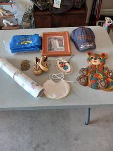 lot 127 image: Misc childrenbaby items (see pictu...