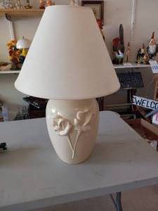 lot 130 image: Porcelain White lamp...
