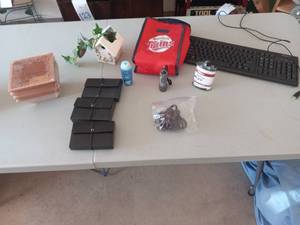 lot 21 image: Misc  index card holder, insulated...
