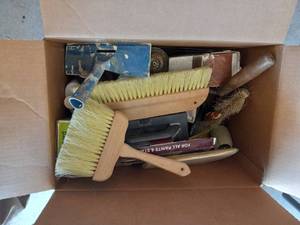 lot 65 image: Misc painting toolsbrushes (see pi...