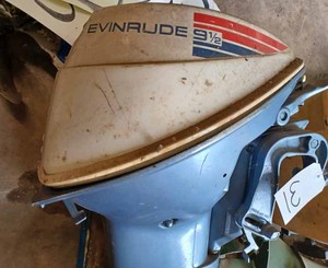 lot 31 image: Vintage Evinrude Sportwin - 9.5 hp.