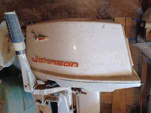 lot 101 image: Vintage Johnson Sea Horse Two Star Outboard - Model No. FD-16A, Serial No. 2217078