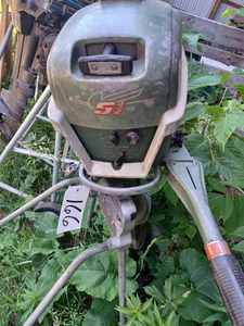 lot 166 image: Vintage Johnson 043 Sea Horse - 5.5 hp. Outboard