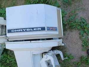 lot 168 image: Chrysler Maganpower III - 3 cylinder 70 hp. Outboard