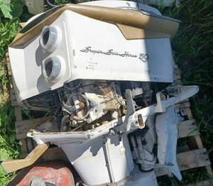 lot 170 image: Johnson Super Sea Horse 50 hp. With Boat Tank
