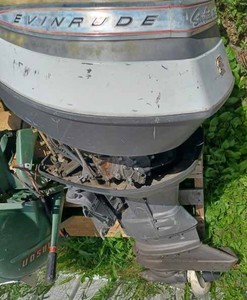 lot 185 image: Evinrude Starflite 90-S - Model No. 90493S, Serial No. E04297