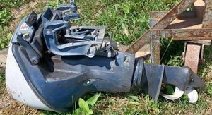lot 217 image: Evinrude 9.5 hp. - Model No. 9822E Outboard