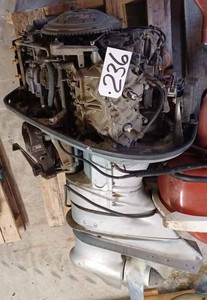 lot 236 image: Evinrude 100 hp. Outboard - Model No. 100883B, Serial No. E04291