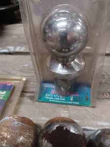 lot 431 image: Two New Hitch Balls 2 516th and 178 inch, and Six Used Hitch Balls Four 2-inch, One 1 78-inch, and one 2 516-inch Convert-A-Ball