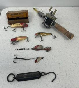 lot 23 image: Group Of Vintage Fishing Lures Some Wooden And More
