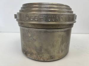 lot 71 image: Vintage Swiss Sigg Tourist Aluminum Cook Set