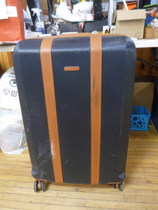 Samsonite Hard Rolling Suitcase