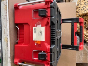 Milwaukee PACKOUT 22 in. Rolling Tool Box