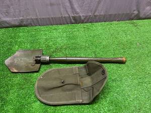 lot 14 image: WW2 Military Shovel with Case