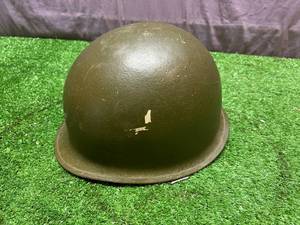 lot 15 image: Military Helmet & Liner
