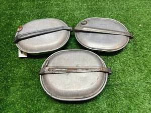 lot 17 image: 3 WW1 Mess Kits