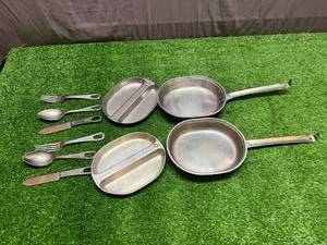 lot 18 image: WW2 Mess Kits with Silverware