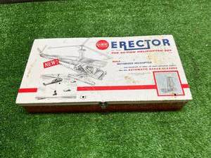 lot 34 image: Erector Set