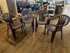 lot 54 image: Patio Chairs