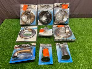lot 62 image: TubShower Items