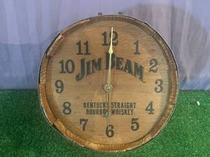 lot 96 image: Jim Beam Barrel Clock