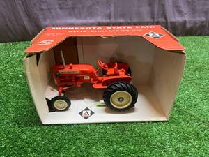 lot 140 image: Allis-Chalmers D12 MN State Fair