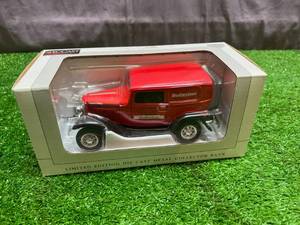 lot 142 image: 1932 Ford Budweiser Sedan Delivery